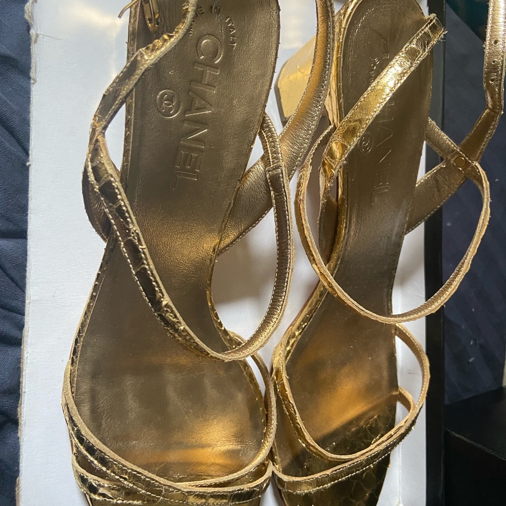 Chanel lambskin sandals - Picture 4 of 8